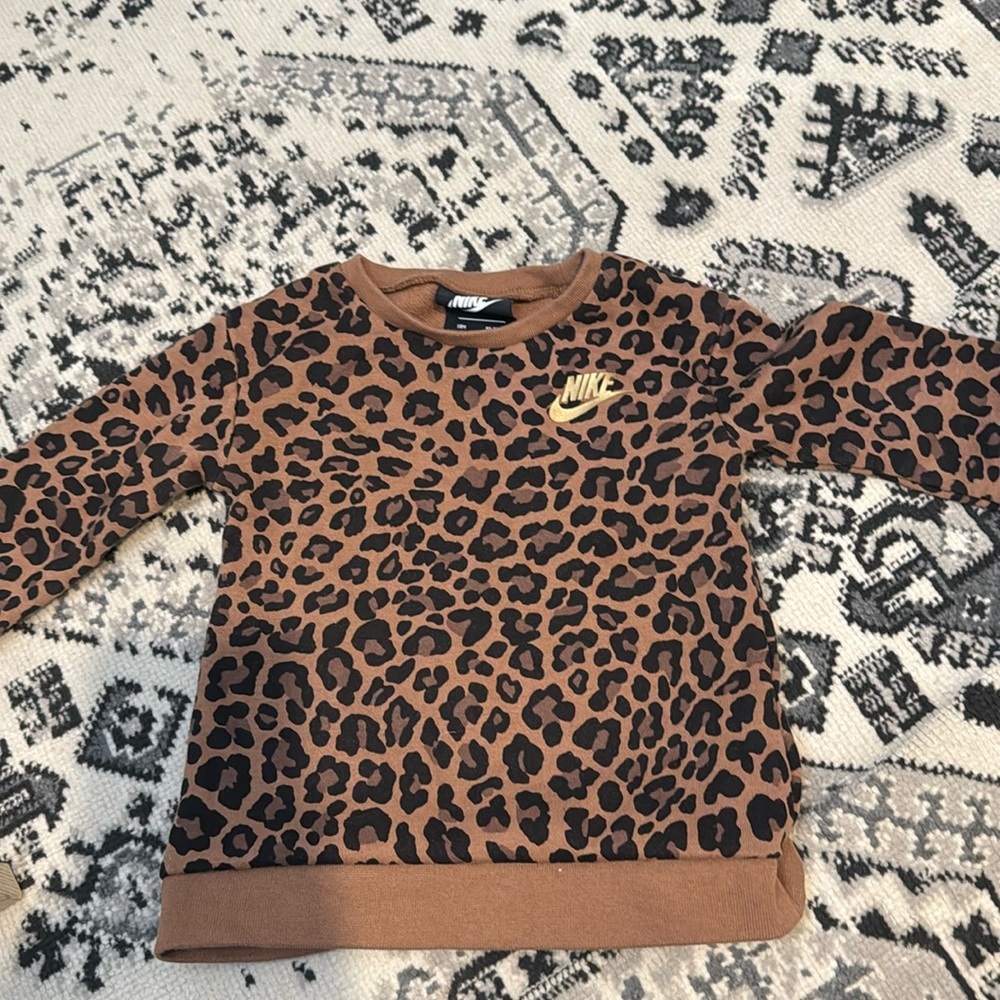 Nike leopard shirt. Size 18M